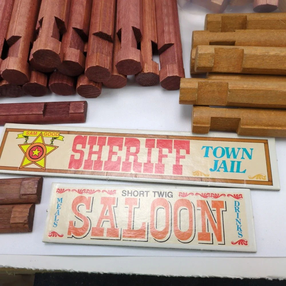 Vintage 70s Lincoln Logs Western Town Building Set 182 Pc Sheriff Saloon Toy Lot
